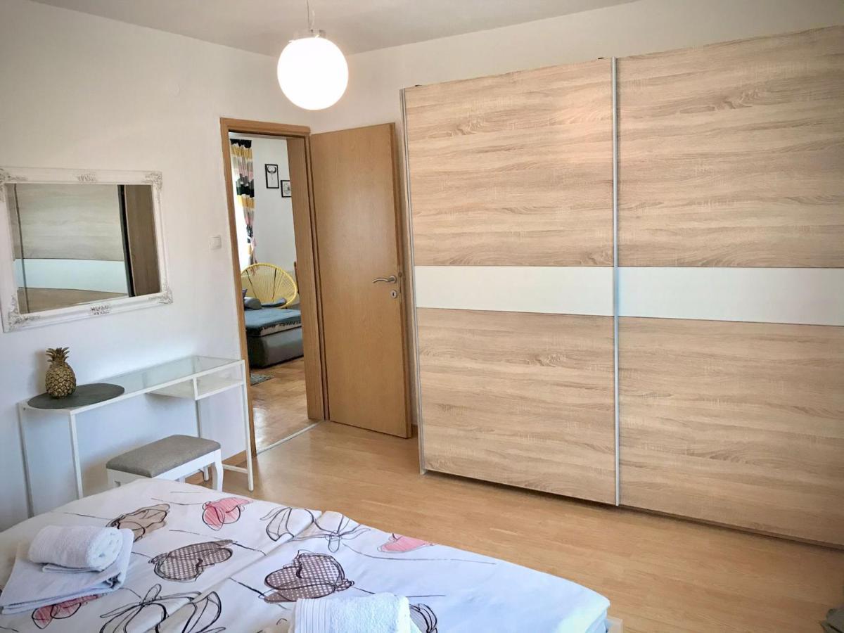 Apartment Gabriela Раковица Экстерьер фото